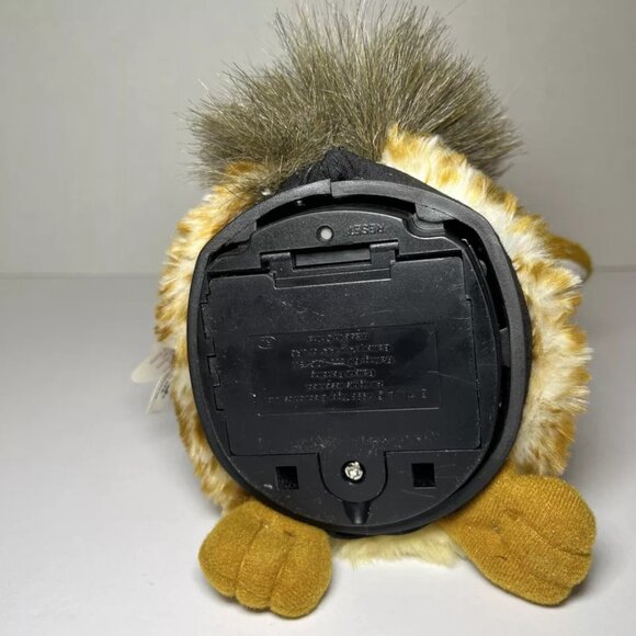 1998 Tiger Electronics Furby Giraffe Brown White NOT WORKING NO POWER - Picture 3 of 8